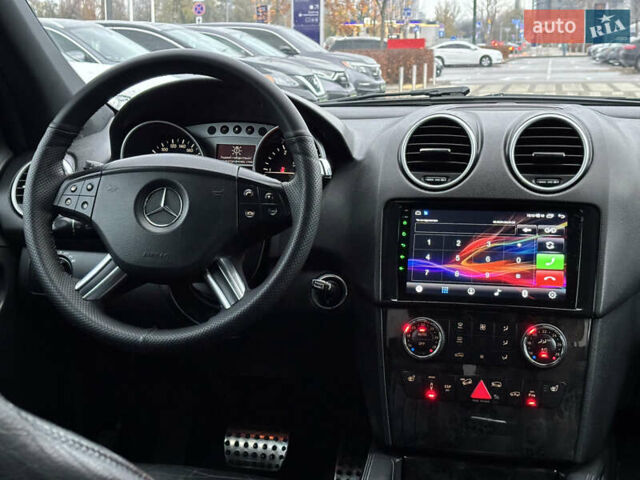 Серый Мерседес М-Класс, объемом двигателя 3 л и пробегом 406 тыс. км за 11000 $, фото 23 на Automoto.ua