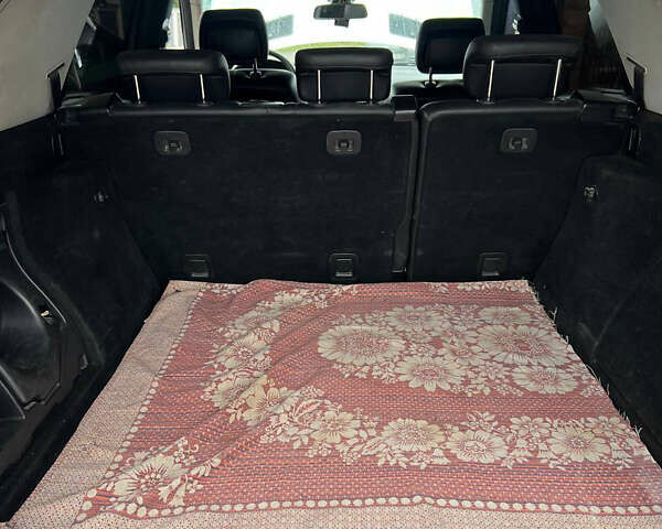 Сірий Мерседес М-Клас, об'ємом двигуна 3.5 л та пробігом 258 тис. км за 10500 $, фото 17 на Automoto.ua