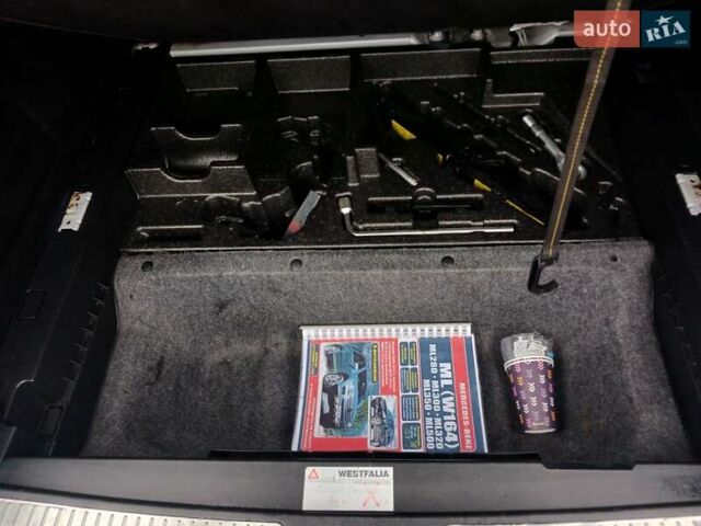 Серый Мерседес М-Класс, объемом двигателя 3 л и пробегом 406 тыс. км за 10500 $, фото 20 на Automoto.ua