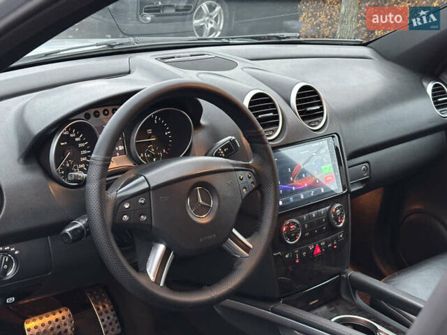 Серый Мерседес М-Класс, объемом двигателя 3 л и пробегом 406 тыс. км за 11000 $, фото 19 на Automoto.ua