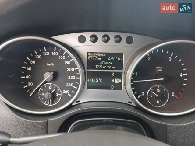 Серый Мерседес М-Класс, объемом двигателя 3 л и пробегом 406 тыс. км за 10500 $, фото 16 на Automoto.ua