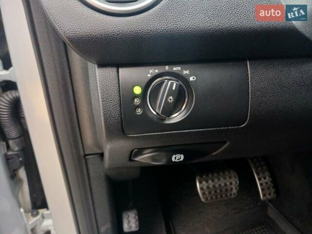 Серый Мерседес М-Класс, объемом двигателя 3 л и пробегом 406 тыс. км за 10500 $, фото 15 на Automoto.ua