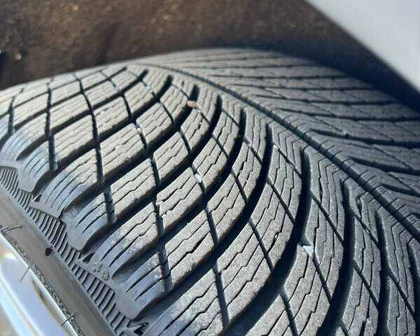 Серый Мерседес М-Класс, объемом двигателя 2.99 л и пробегом 254 тыс. км за 14499 $, фото 19 на Automoto.ua