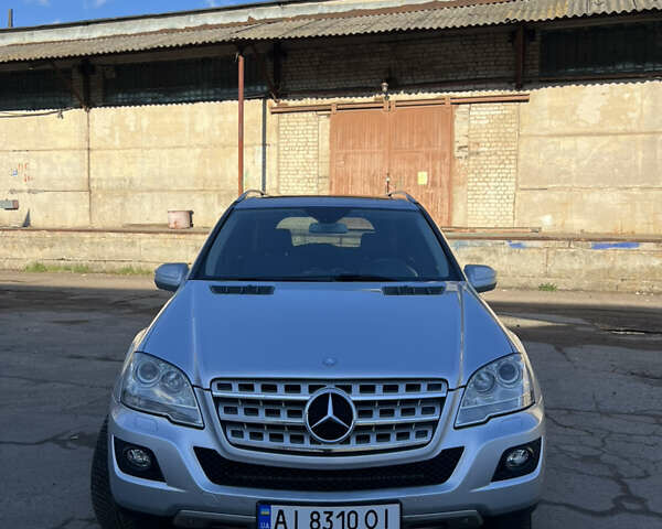 Серый Мерседес М-Класс, объемом двигателя 2.99 л и пробегом 254 тыс. км за 14499 $, фото 14 на Automoto.ua