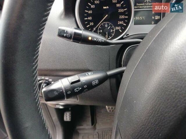 Серый Мерседес М-Класс, объемом двигателя 3 л и пробегом 406 тыс. км за 10500 $, фото 14 на Automoto.ua