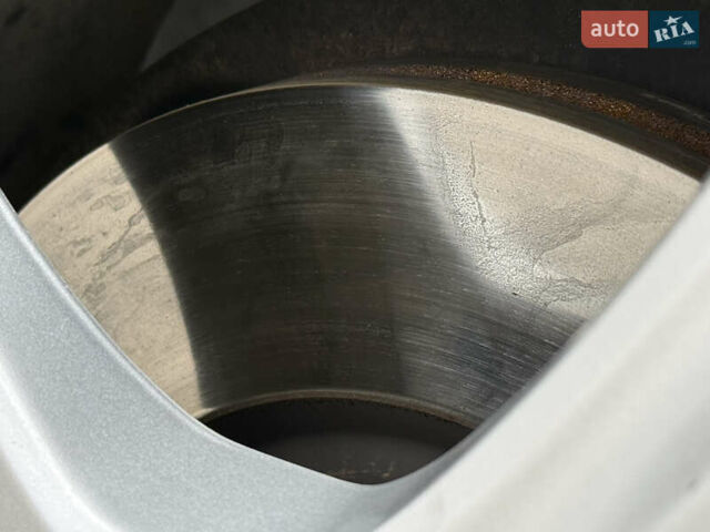 Сірий Мерседес М-Клас, об'ємом двигуна 3.5 л та пробігом 223 тис. км за 8999 $, фото 19 на Automoto.ua