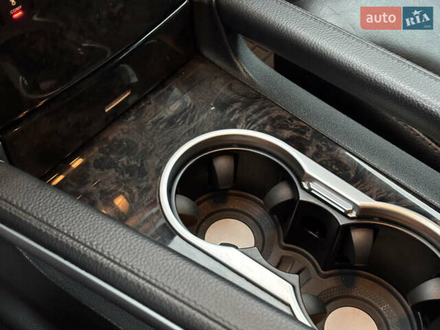 Серый Мерседес М-Класс, объемом двигателя 3 л и пробегом 406 тыс. км за 11000 $, фото 18 на Automoto.ua