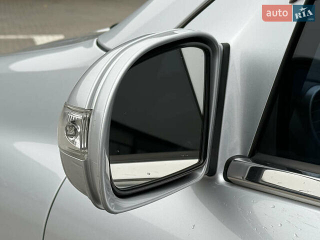 Серый Мерседес М-Класс, объемом двигателя 3.5 л и пробегом 223 тыс. км за 9999 $, фото 20 на Automoto.ua