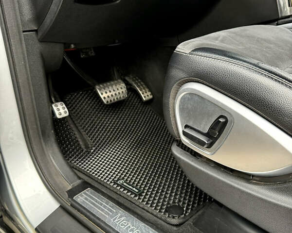 Серый Мерседес М-Класс, объемом двигателя 3 л и пробегом 292 тыс. км за 14000 $, фото 11 на Automoto.ua