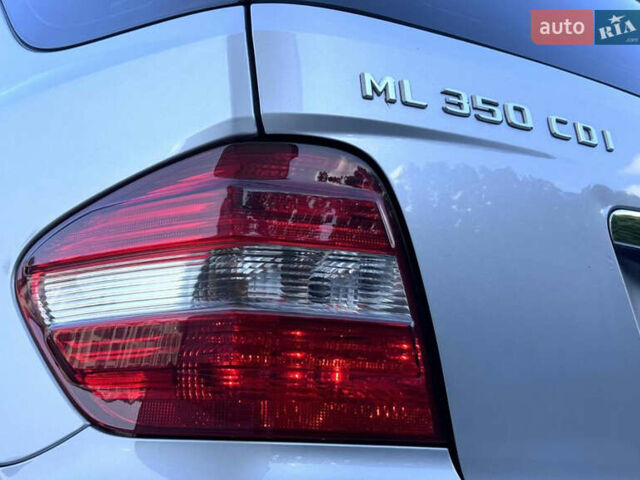 Серый Мерседес М-Класс, объемом двигателя 3 л и пробегом 275 тыс. км за 14800 $, фото 33 на Automoto.ua