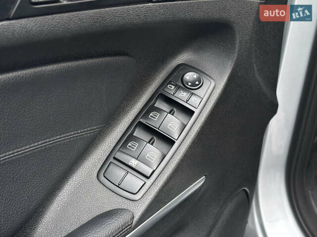 Серый Мерседес М-Класс, объемом двигателя 3 л и пробегом 406 тыс. км за 11000 $, фото 10 на Automoto.ua