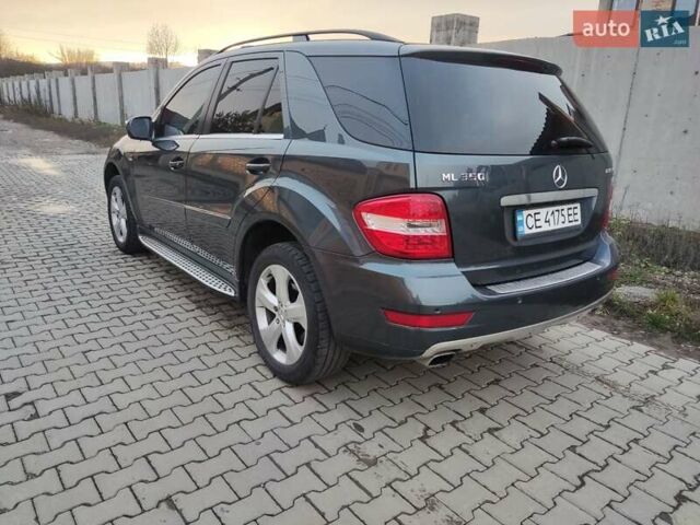 Серый Мерседес М-Класс, объемом двигателя 3.01 л и пробегом 250 тыс. км за 15700 $, фото 2 на Automoto.ua