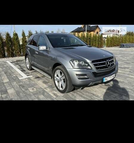 Серый Мерседес М-Класс, объемом двигателя 3 л и пробегом 280 тыс. км за 17000 $, фото 27 на Automoto.ua