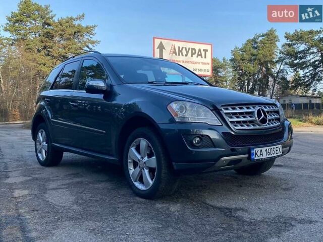 Сірий Мерседес М-Клас, об'ємом двигуна 3.5 л та пробігом 200 тис. км за 11500 $, фото 2 на Automoto.ua