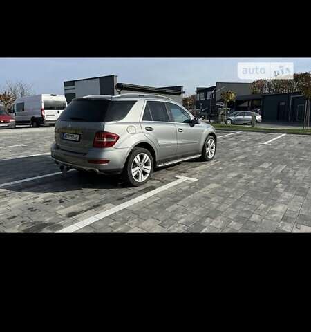 Серый Мерседес М-Класс, объемом двигателя 3 л и пробегом 280 тыс. км за 17000 $, фото 29 на Automoto.ua