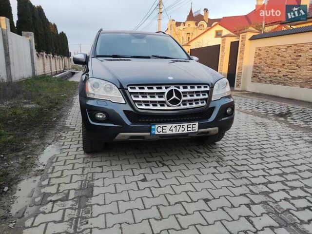 Серый Мерседес М-Класс, объемом двигателя 3.01 л и пробегом 250 тыс. км за 15700 $, фото 7 на Automoto.ua