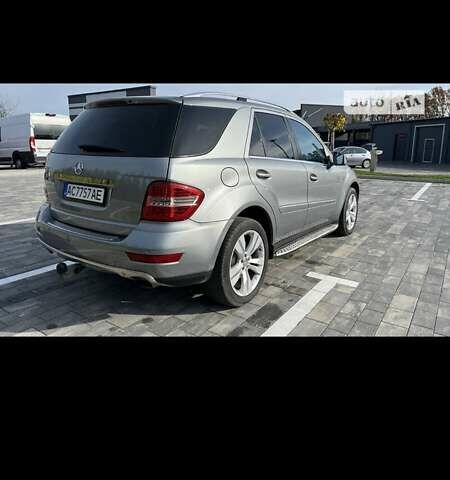 Серый Мерседес М-Класс, объемом двигателя 3 л и пробегом 280 тыс. км за 17000 $, фото 26 на Automoto.ua