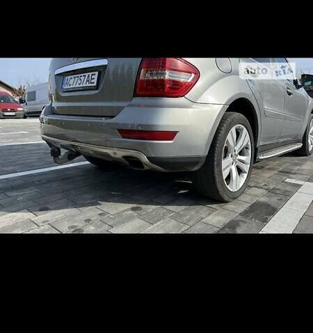 Серый Мерседес М-Класс, объемом двигателя 3 л и пробегом 280 тыс. км за 17000 $, фото 25 на Automoto.ua