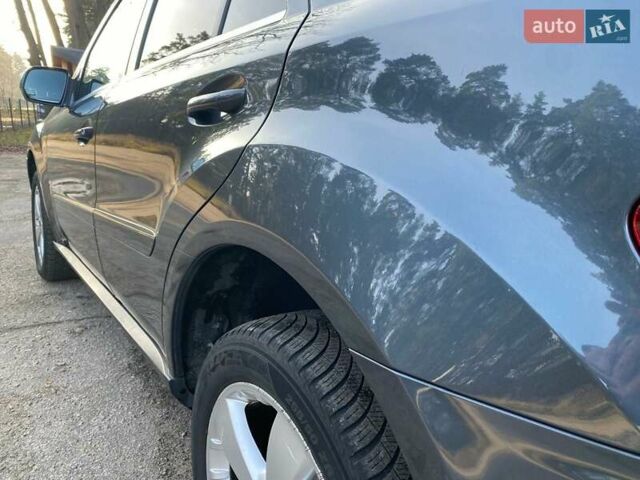 Сірий Мерседес М-Клас, об'ємом двигуна 3.5 л та пробігом 200 тис. км за 11500 $, фото 13 на Automoto.ua