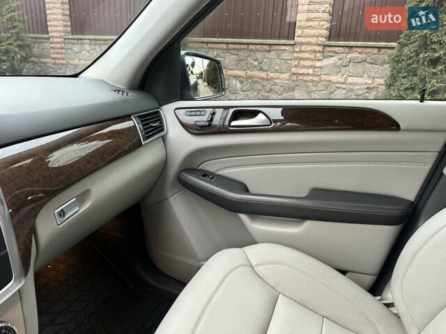 Серый Мерседес М-Класс, объемом двигателя 2.99 л и пробегом 240 тыс. км за 18700 $, фото 9 на Automoto.ua
