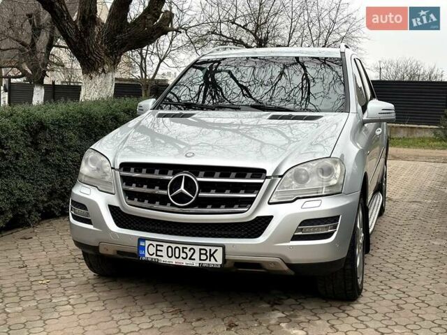 Сірий Мерседес М-Клас, об'ємом двигуна 2.99 л та пробігом 317 тис. км за 15700 $, фото 55 на Automoto.ua