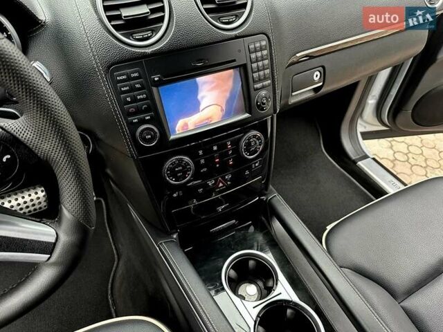 Сірий Мерседес М-Клас, об'ємом двигуна 2.99 л та пробігом 317 тис. км за 15700 $, фото 44 на Automoto.ua