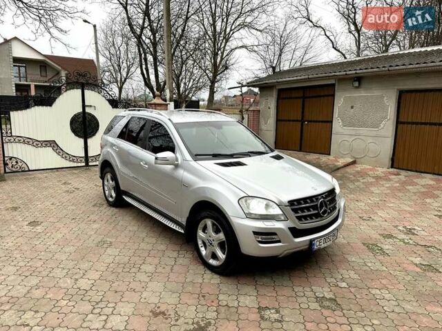 Сірий Мерседес М-Клас, об'ємом двигуна 2.99 л та пробігом 317 тис. км за 15700 $, фото 7 на Automoto.ua