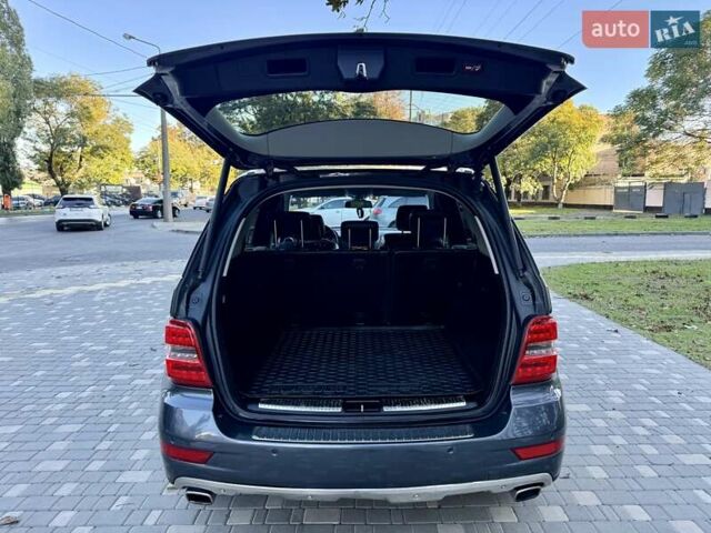 Мерседес М-Класс 2011 в Одессе на Automoto.ua Серый Мерседес М-Класс, объемом двигателя 3.5 л и пробегом 163 тыс. км за 13900 $, фото 66 на Automoto.ua