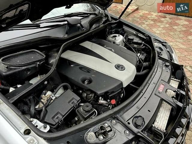 Сірий Мерседес М-Клас, об'ємом двигуна 2.99 л та пробігом 317 тис. км за 15700 $, фото 49 на Automoto.ua