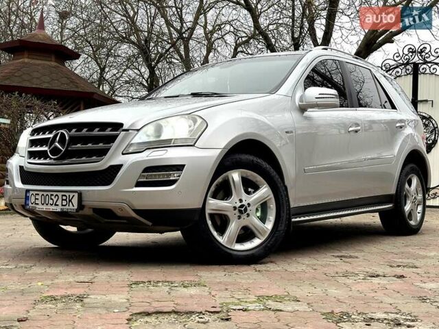 Сірий Мерседес М-Клас, об'ємом двигуна 2.99 л та пробігом 317 тис. км за 15700 $, фото 22 на Automoto.ua