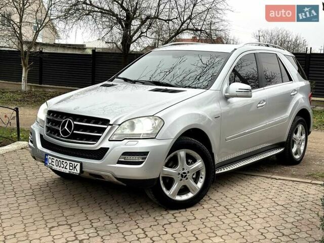 Сірий Мерседес М-Клас, об'ємом двигуна 2.99 л та пробігом 317 тис. км за 15700 $, фото 63 на Automoto.ua