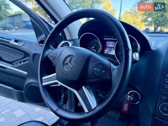 Мерседес М-Класс 2011 в Одессе на Automoto.ua Серый Мерседес М-Класс, объемом двигателя 3.5 л и пробегом 163 тыс. км за 13900 $, фото 50 на Automoto.ua