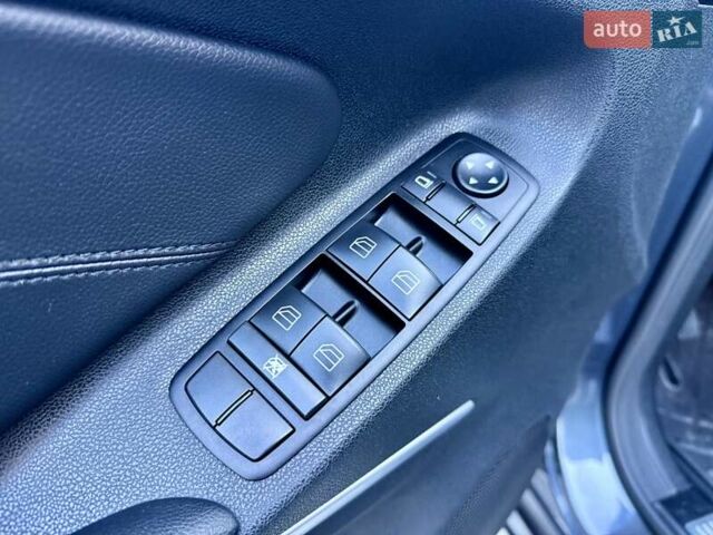 Мерседес М-Класс 2011 в Одессе на Automoto.ua Серый Мерседес М-Класс, объемом двигателя 3.5 л и пробегом 163 тыс. км за 13900 $, фото 30 на Automoto.ua