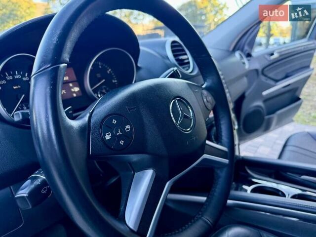 Мерседес М-Класс 2011 в Одессе на Automoto.ua Серый Мерседес М-Класс, объемом двигателя 3.5 л и пробегом 163 тыс. км за 13900 $, фото 37 на Automoto.ua