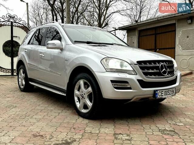 Сірий Мерседес М-Клас, об'ємом двигуна 2.99 л та пробігом 317 тис. км за 15700 $, фото 11 на Automoto.ua