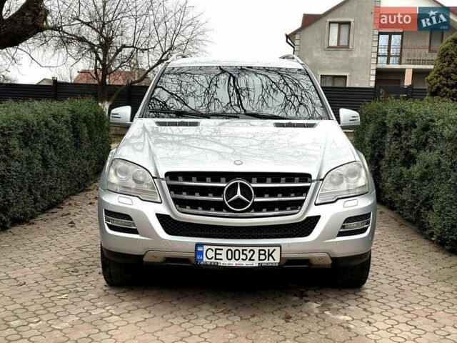 Сірий Мерседес М-Клас, об'ємом двигуна 2.99 л та пробігом 317 тис. км за 15700 $, фото 56 на Automoto.ua