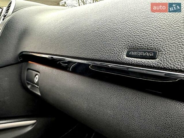 Сірий Мерседес М-Клас, об'ємом двигуна 2.99 л та пробігом 317 тис. км за 15700 $, фото 41 на Automoto.ua