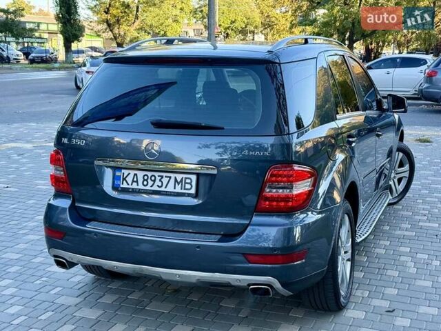 Мерседес М-Класс 2011 в Одессе на Automoto.ua Серый Мерседес М-Класс, объемом двигателя 3.5 л и пробегом 163 тыс. км за 13900 $, фото 16 на Automoto.ua