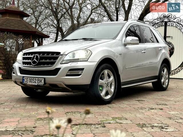 Сірий Мерседес М-Клас, об'ємом двигуна 2.99 л та пробігом 317 тис. км за 15700 $, фото 3 на Automoto.ua