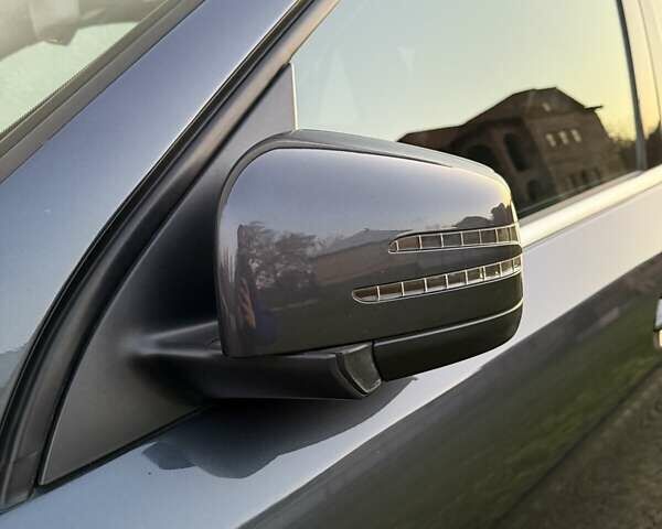 Серый Мерседес М-Класс, объемом двигателя 2.99 л и пробегом 224 тыс. км за 25000 $, фото 7 на Automoto.ua