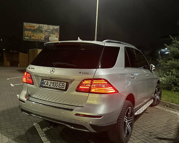 Сірий Мерседес М-Клас, об'ємом двигуна 3.5 л та пробігом 210 тис. км за 20500 $, фото 12 на Automoto.ua