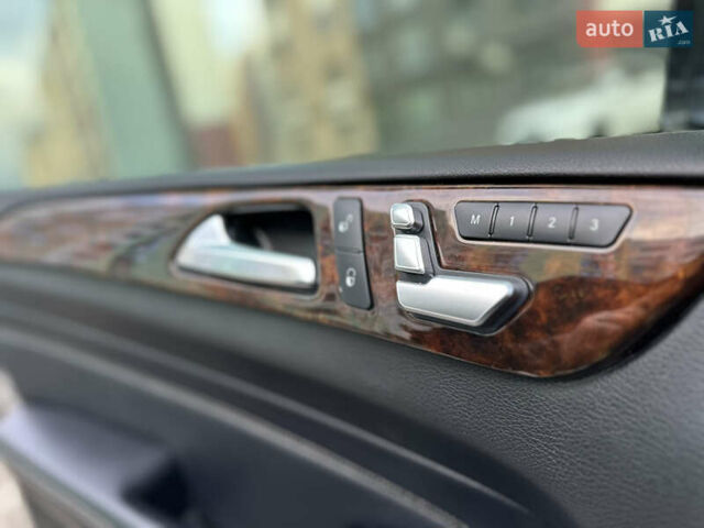 Серый Мерседес М-Класс, объемом двигателя 2.99 л и пробегом 245 тыс. км за 18999 $, фото 27 на Automoto.ua