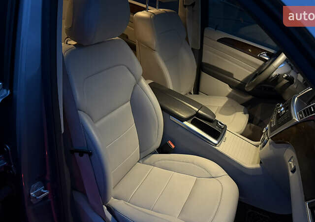 Серый Мерседес М-Класс, объемом двигателя 2.99 л и пробегом 341 тыс. км за 18300 $, фото 42 на Automoto.ua