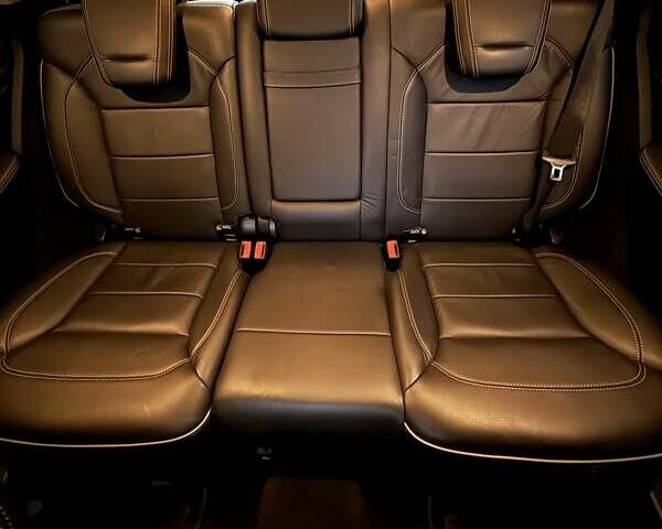 Серый Мерседес М-Класс, объемом двигателя 2.99 л и пробегом 224 тыс. км за 25000 $, фото 16 на Automoto.ua