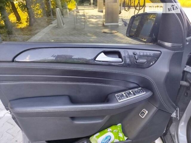 Серый Мерседес М-Класс, объемом двигателя 2.99 л и пробегом 194 тыс. км за 20999 $, фото 8 на Automoto.ua