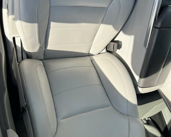 Серый Мерседес М-Класс, объемом двигателя 2.99 л и пробегом 332 тыс. км за 16800 $, фото 24 на Automoto.ua