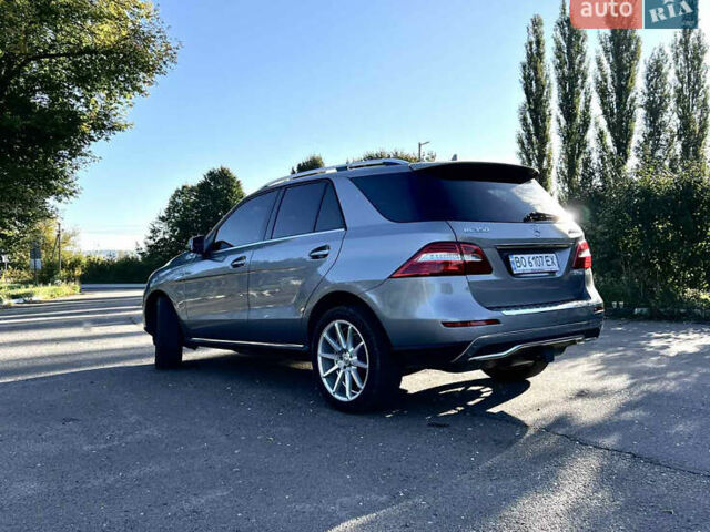 Сірий Мерседес М-Клас, об'ємом двигуна 2.99 л та пробігом 259 тис. км за 21300 $, фото 4 на Automoto.ua