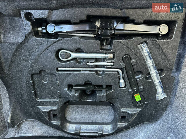 Серый Мерседес М-Класс, объемом двигателя 2.99 л и пробегом 245 тыс. км за 18999 $, фото 47 на Automoto.ua