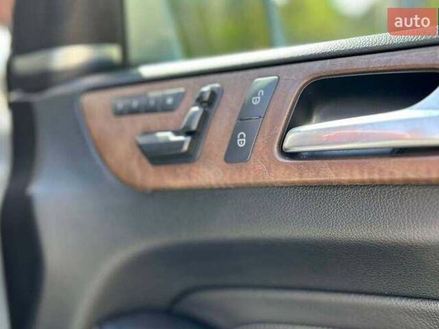 Серый Мерседес М-Класс, объемом двигателя 2.99 л и пробегом 220 тыс. км за 25000 $, фото 16 на Automoto.ua