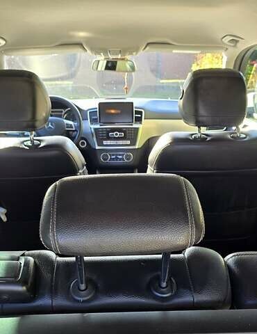 Сірий Мерседес М-Клас, об'ємом двигуна 2.14 л та пробігом 217 тис. км за 19000 $, фото 10 на Automoto.ua